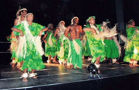 2007-JUILLET-SPECTACLE-AVEC-LES-BAHA'IS-CALEDONIENS-1